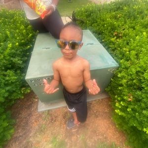 Meet your Posher, Carter